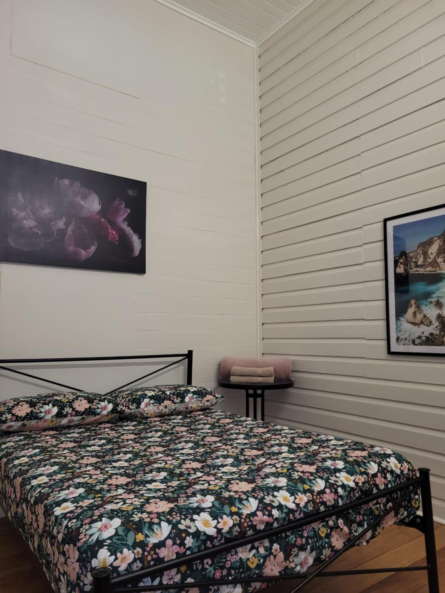 凯恩斯壁虎背包客酒店 凱恩斯 外观 照片 A bedroom at the hotel