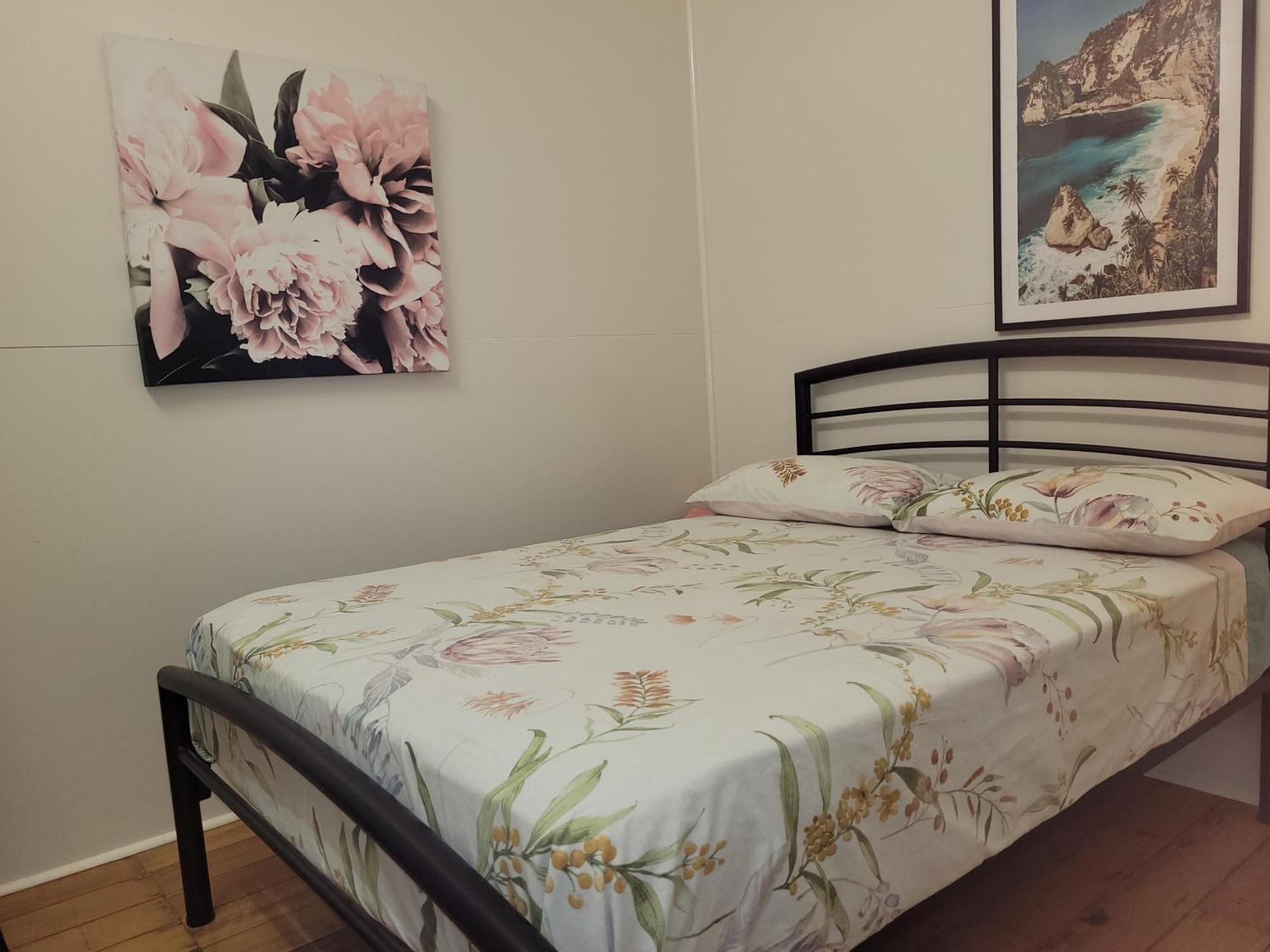 凯恩斯壁虎背包客酒店 凱恩斯 外观 照片 A double bed