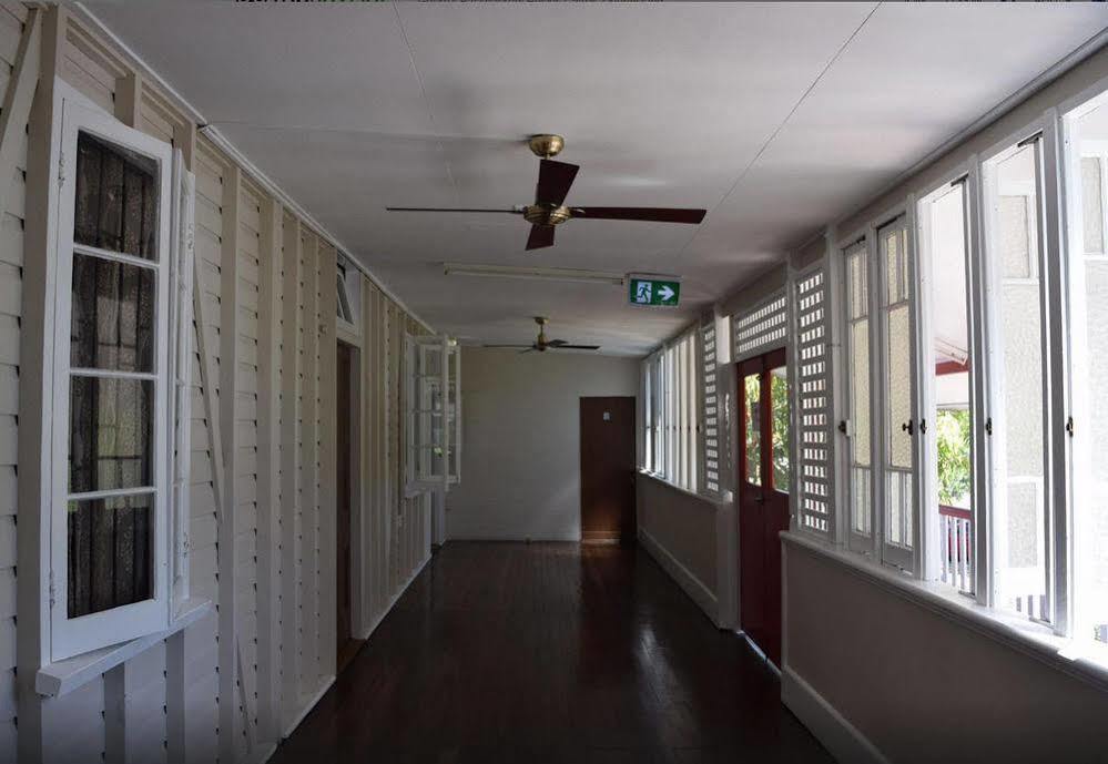 凯恩斯壁虎背包客酒店 凱恩斯 外观 照片 Corridor, 2015